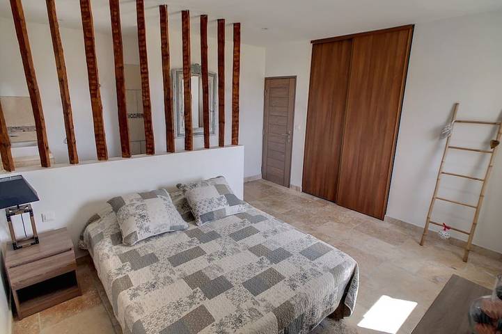 Location de vacances pour 6 personnes, avec jardin et piscine à Saint-Nazaire (Gard) - 3