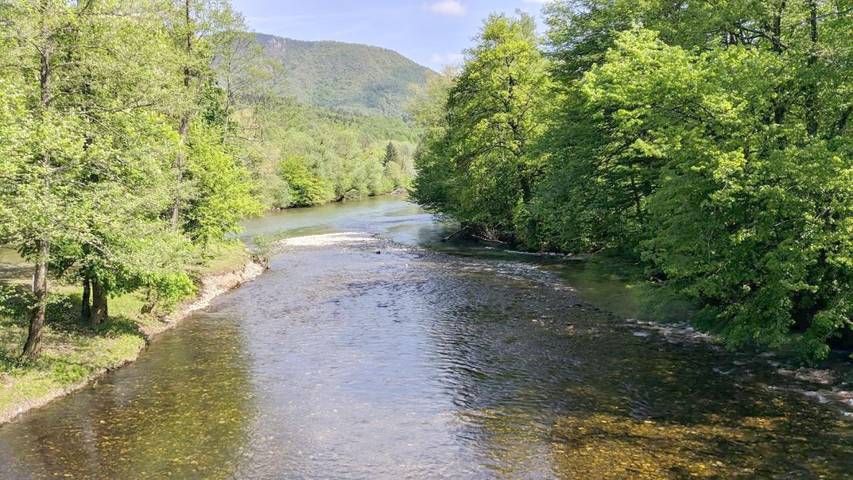 Location de vacances pour 3 personnes, avec Terrasse ainsi que Jardin et Vue dans Brod na Kupi - 4