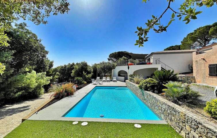 Ferienhaus für 8 Personen, mit Terrasse in Bormes-les-Mimosas