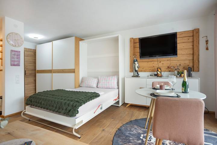 Ganze Wohnung, Ferienwohnung 'In Den Bergen' mit Bergblick, Balkon und WLAN in Nesselwang, Bayerisch Schwaben