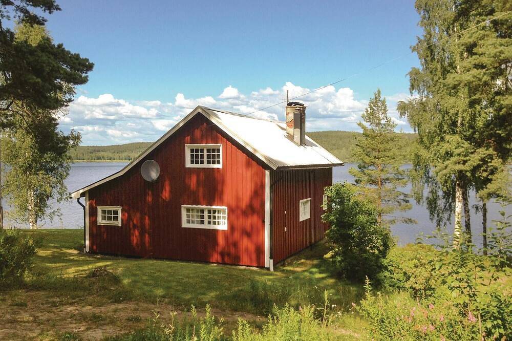 Amazing home in Rottneros with kitchen in Gräsmark, Värmlands land