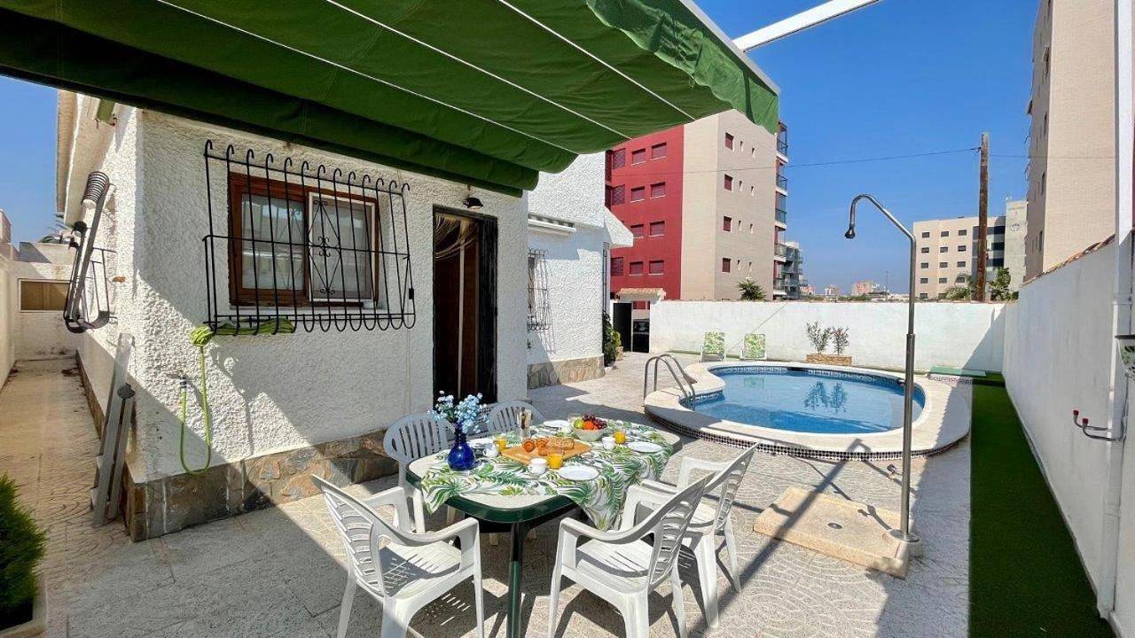 Three-Bedroom Villa in Pilar de la Horadada, Costa Blanca