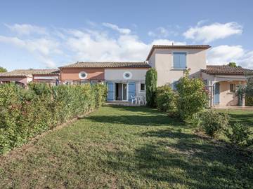 Location de vacances pour 6 personnes, avec piscine et jardin dans Lac de Jouarrès