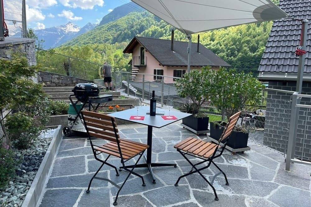 Casa Blu bietet Ihnen eine komfortable Unterkunft im grünen Verzascatal. in Frasco, Tessiner Alpen