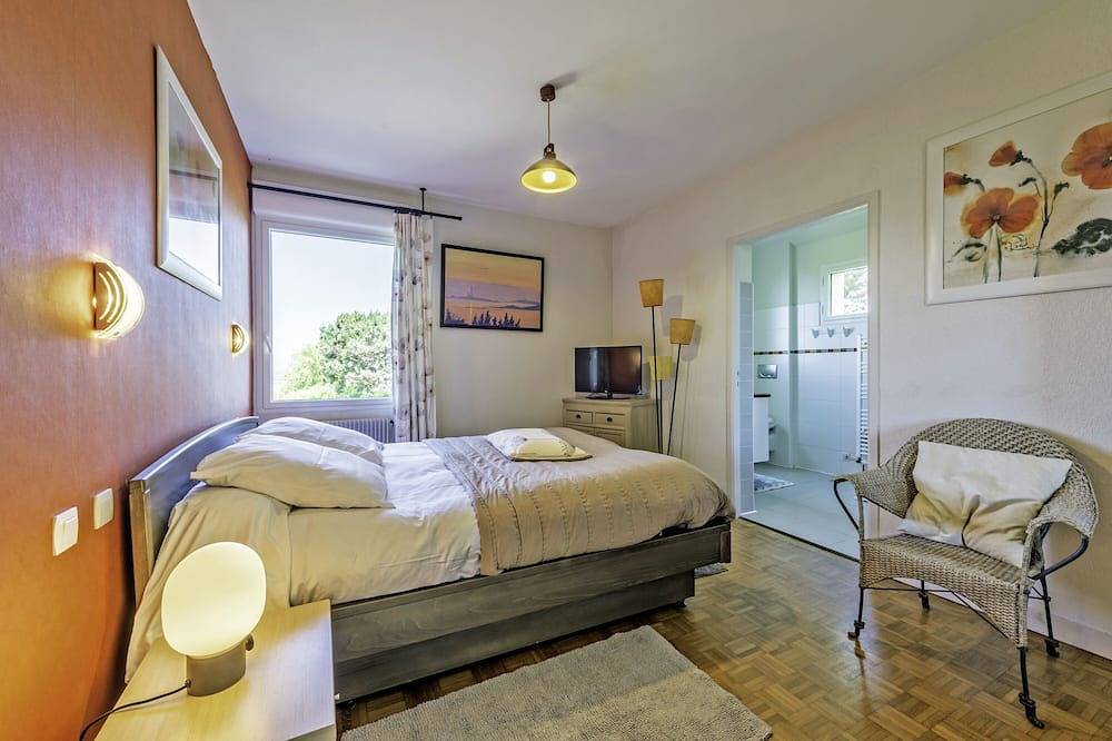 Gehobene Villa in einer privilegierten Umgebung, beheiztes Hallenbad auf 30 ° in Carantec, Ceinture Dorée