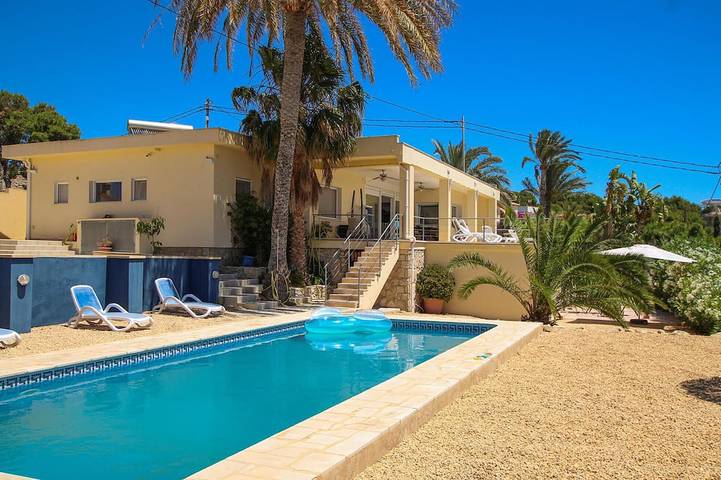Holiday home for 14 people, with garden - 1
