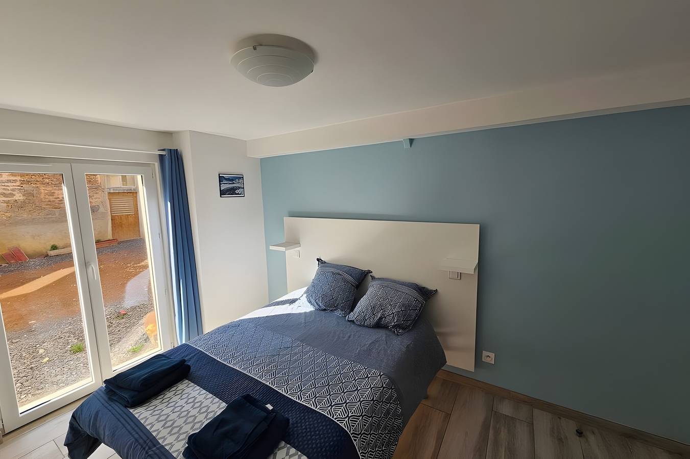 Entre vignes et forêts en Mâconnais in Azé (Saône-et-Loir), Région de Mâcon