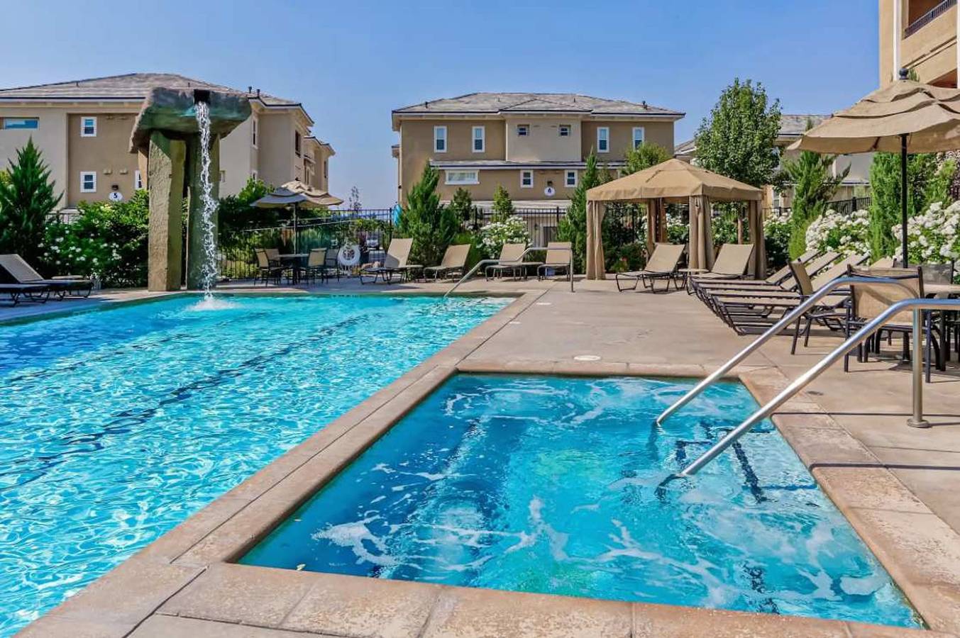 Appartamento intero, New Cozy 1Br Apt with Gym, Sauna & Heated Pool Access in Nevada