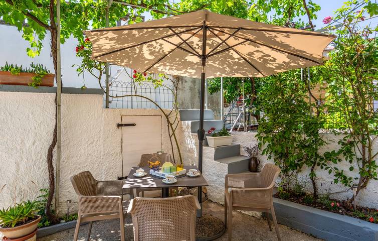 Ferienwohnung für 4 Personen, mit Garten und Terrasse, kinderfreundlich in Punat - 2