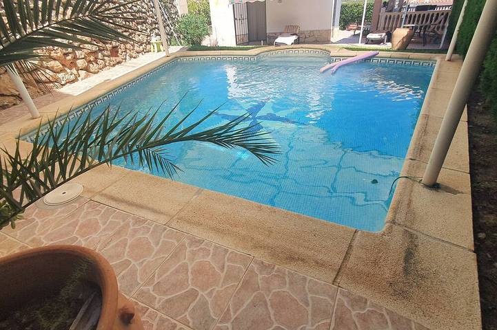 Villa for 6 people, with garden and balcony - 1