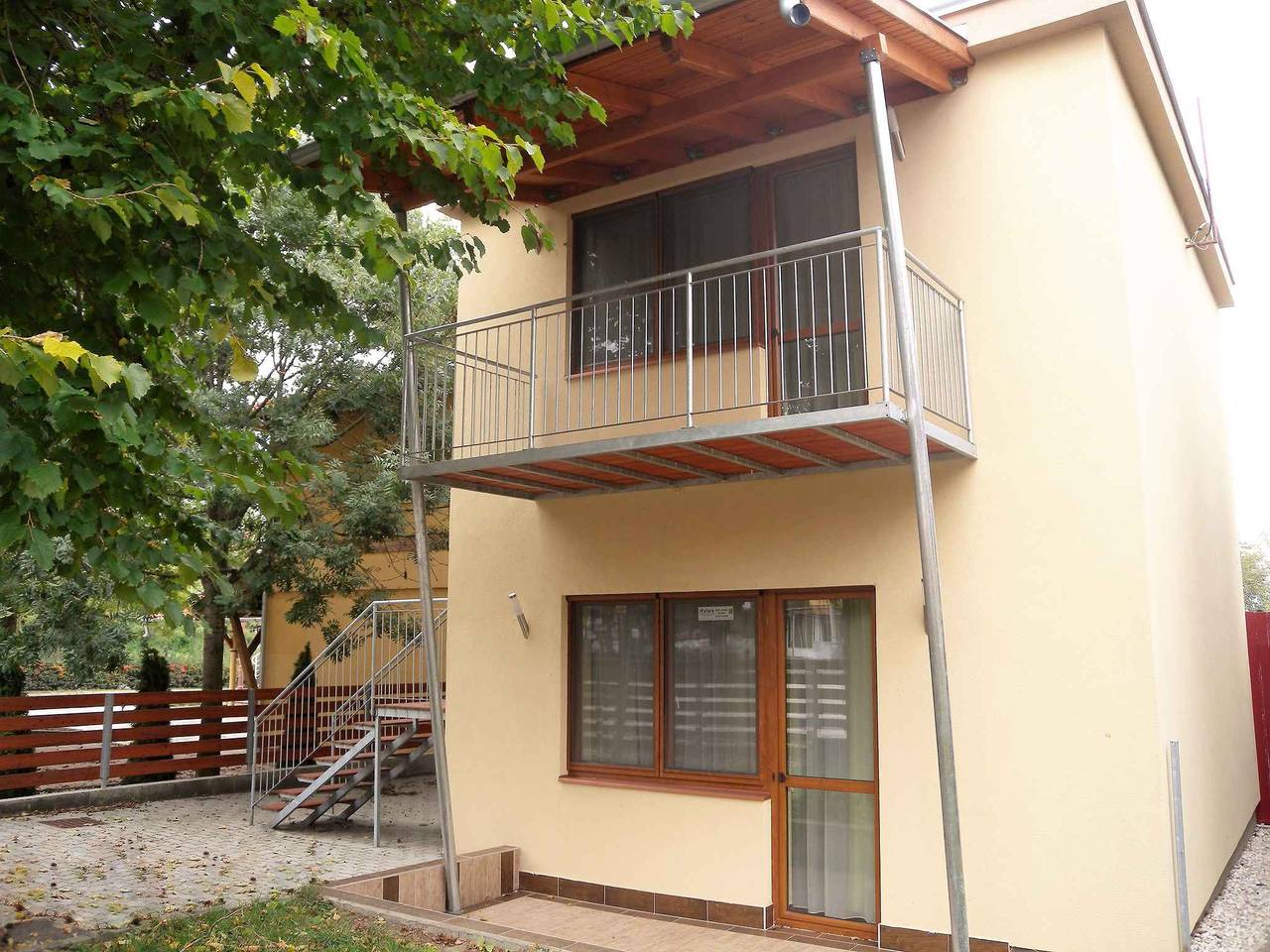 Entire holiday apartment, Holiday apartment with modern facilities only 120 meters from the beach  in Siófok, Siófoki region
