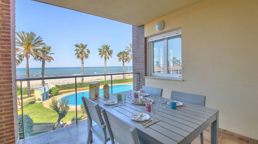 Ferienwohnung für 4 Personen, mit Kinderpool und Balkon sowie Garten, kinderfreundlich in Dénia - 2