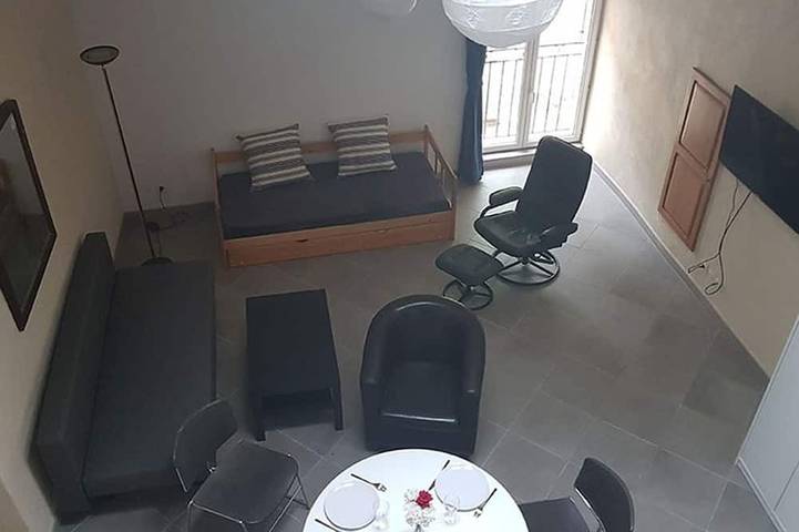 Gîte pour 4 personnes, avec piscine à Charleval - 3