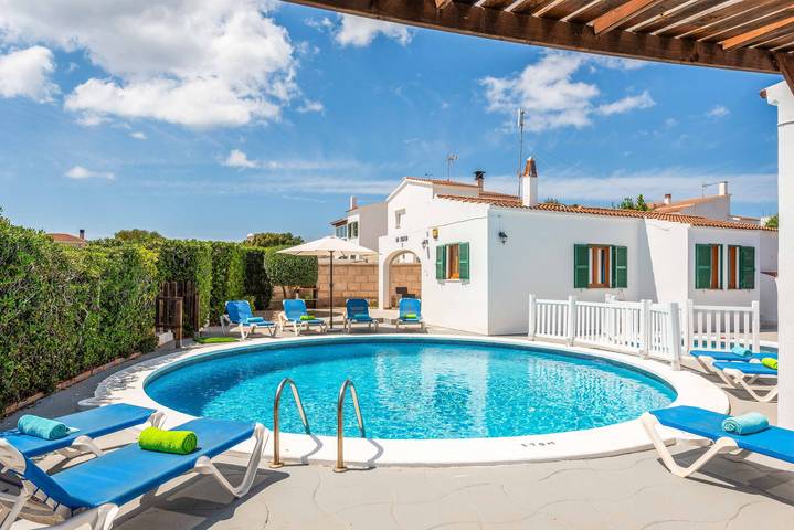 Chalet para 10 personas, con piscina y terraza - 1