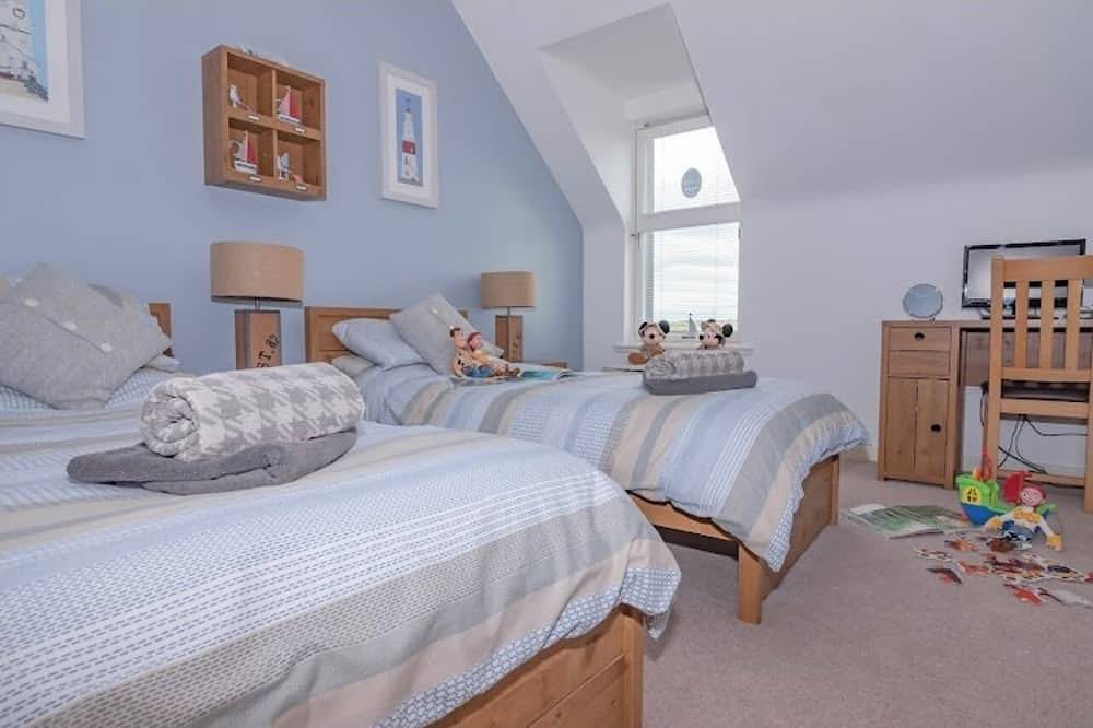 Seaside Self Catering Holiday Townhouse With Excellent Sea Views in Banff, Aberdeenshire