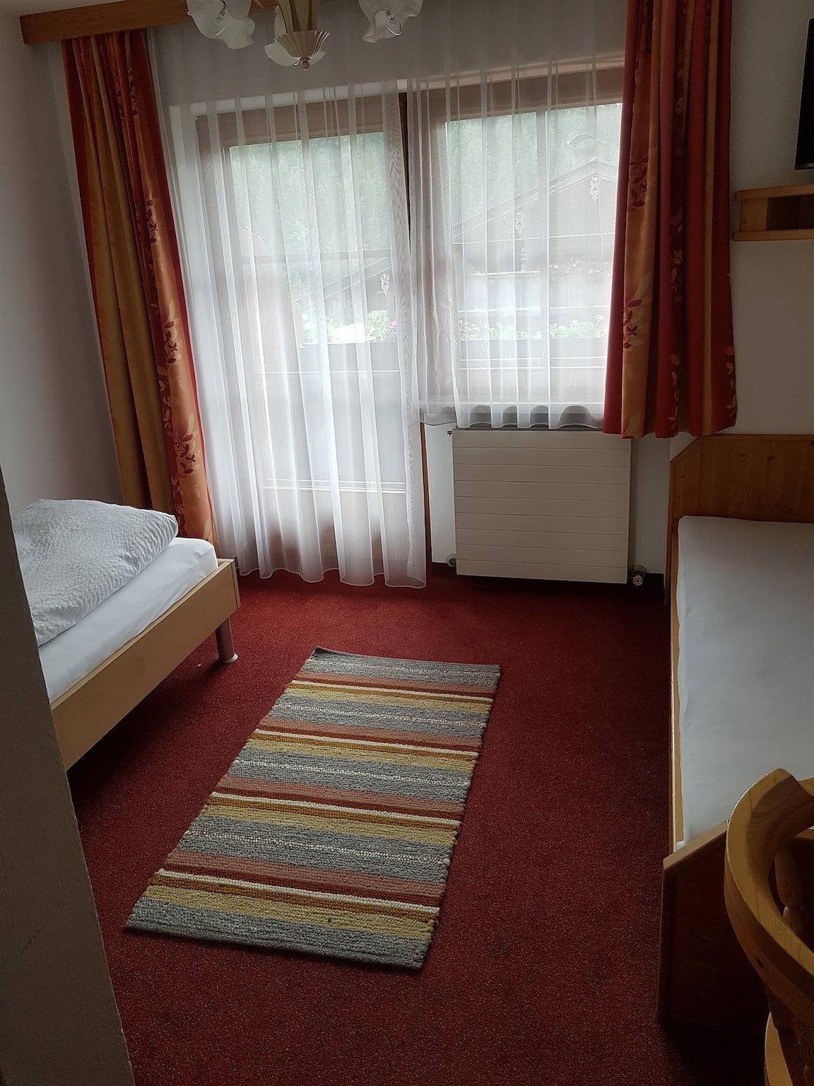 Einzelzimmer ohne Balkon in Alpbach, Kaisergebirge