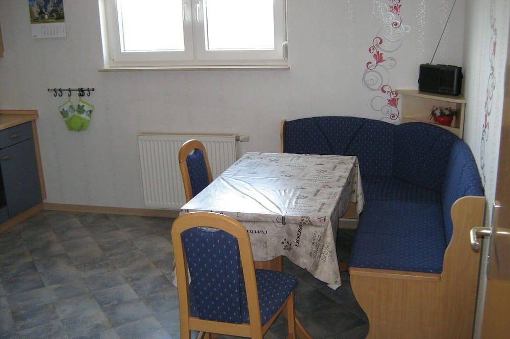 Ganze Wohnung, Ferienwohnung Korbach für 1 - 5 Personen mit 3 Schlafzimmern - Ferienwohnung in Korbach, Waldecker Land