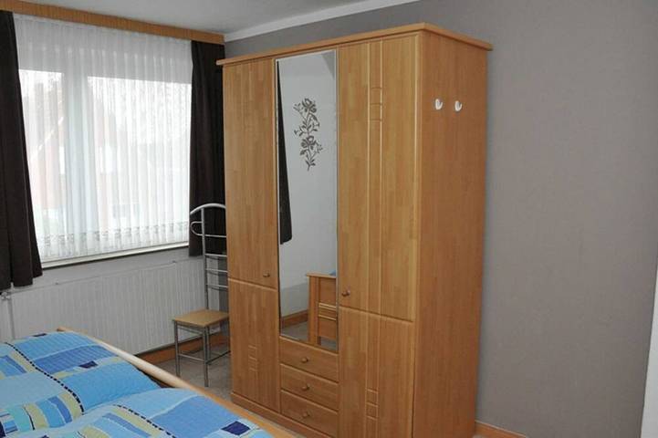 Ferienwohnung für 3 Personen, mit Balkon in Leer - 2