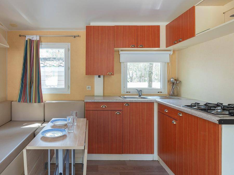 Camping La Marina de Canet - Mobilhome 6 personas - Clásico | 3 Dormitorios | 6 Pers. | Terraza elevada | Aire acondicionado. in Canet-en-Roussillon, Côte d'Améthyste