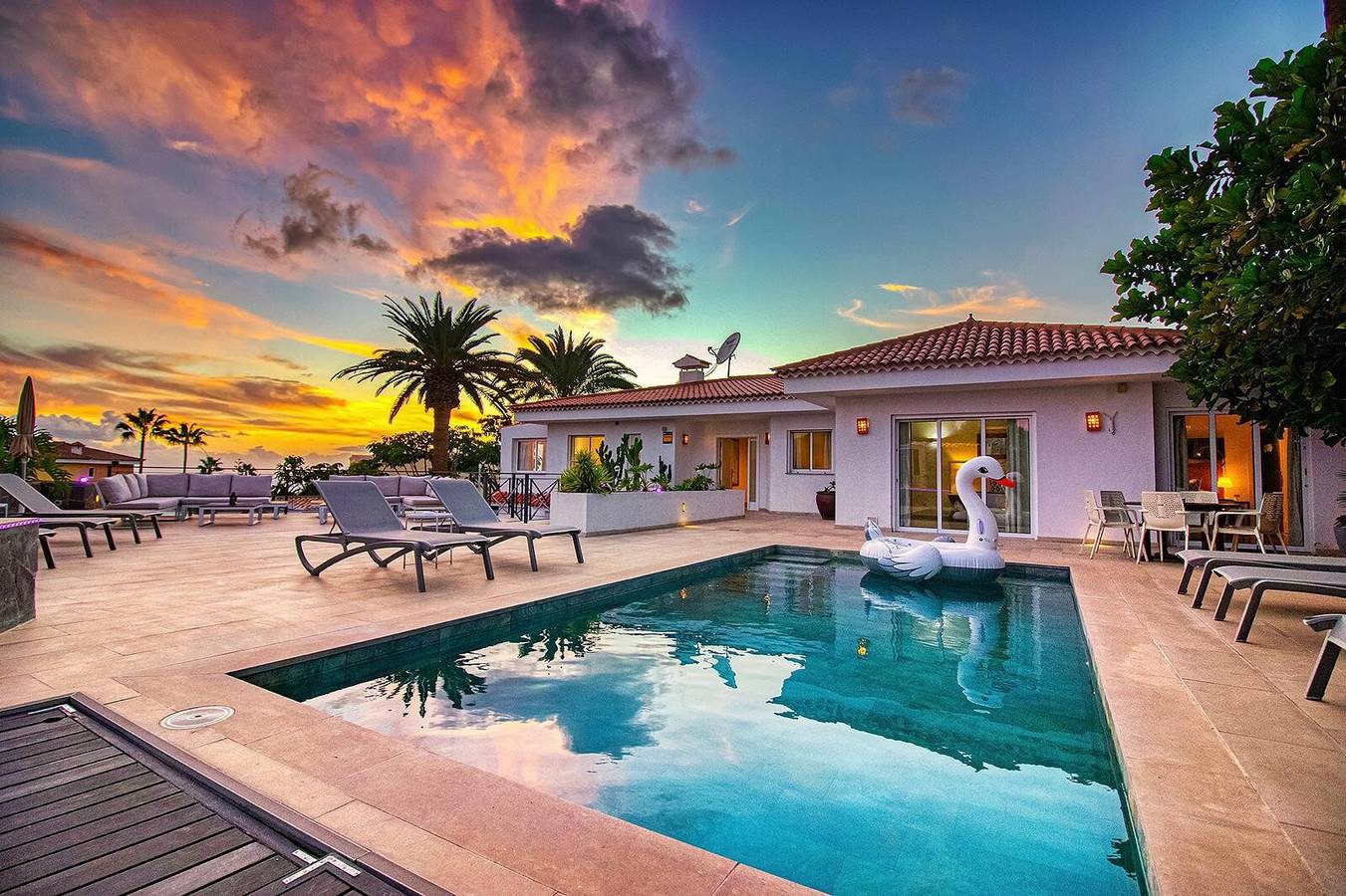Vacation Rental for 32 Guests in Arona, South Tenerife