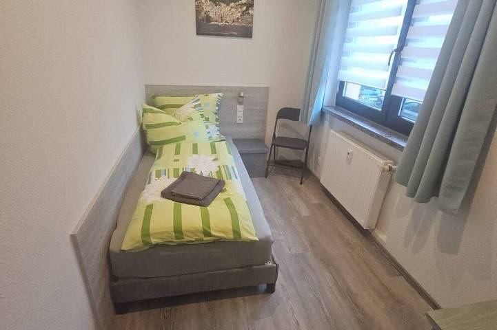 Ganze Wohnung, Gemütliche Ferienwohnung \"Luisa\" am Rande des Erzgebirges. in Niederwiesa, Chemnitz und Umgebung