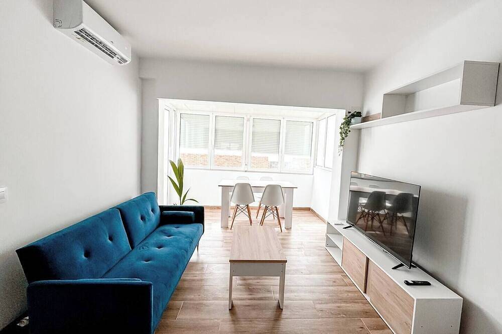 Apartamento entero, Comarruga center beach apartment, Wi-Fi and parking, in Coma-ruga, Vendrell
