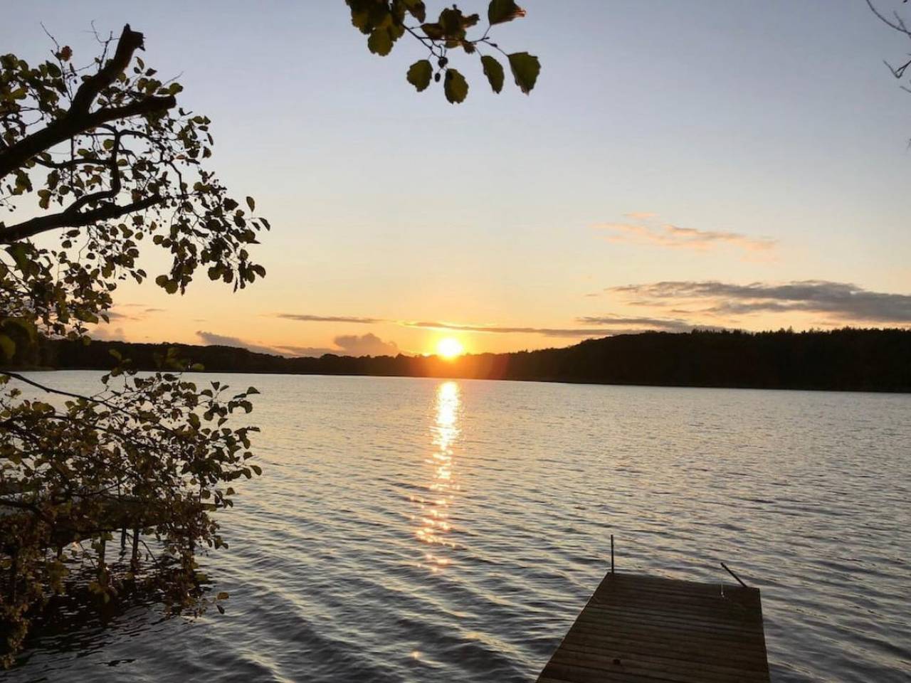 Reetdach Ferienhaus am Lübbesee Sauna Bootsteg neu in Milmersdorf, Barnimerland Region