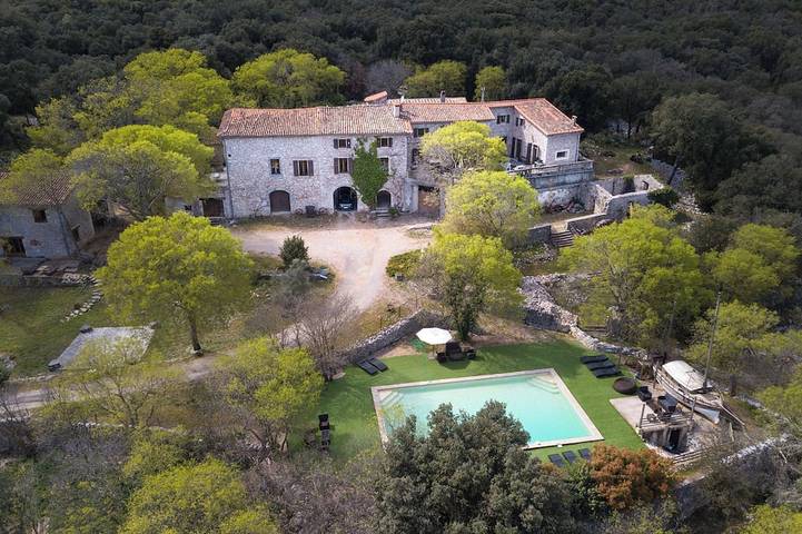 Maison de campagne pour 20 personnes à Brissac