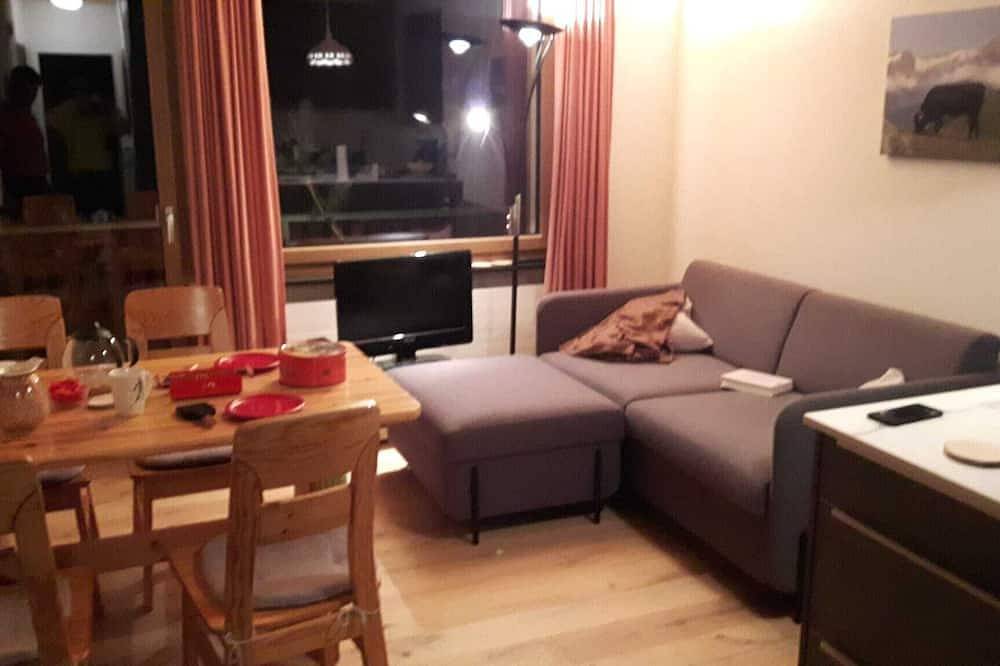Ganze Wohnung, Ferienwohnung im Wallis im autofreien Grächen vor traumhafter Bergkulisse in Grächen, Walliser Alpen