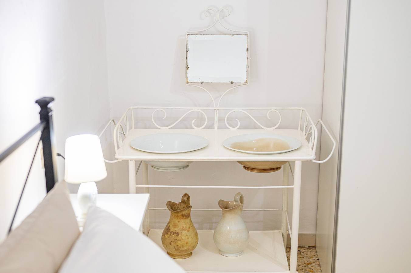 Appartamento intero, Appartamento 'Andreios' con terrazza privata, Wi-Fi e aria condizionata in Ostuni, Salento