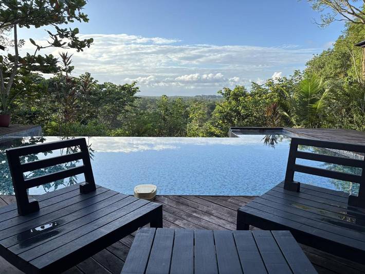 Location de vacances pour 2 personnes, avec jardin et piscine à Roura