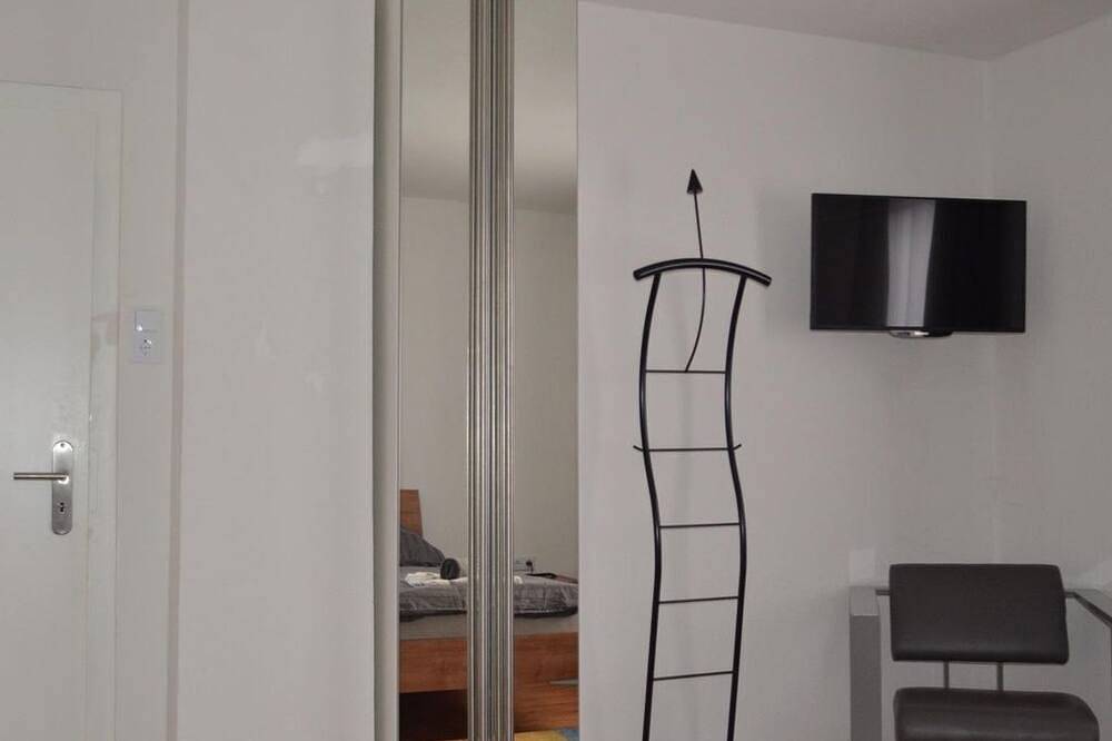 Ganze Wohnung, Ferienwohnung Pascale - Gästehaus Peter in Saarschleife, Mettlach