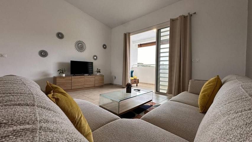 Apartamento de vacaciones para 4 personas, con vistas y jardín - 1