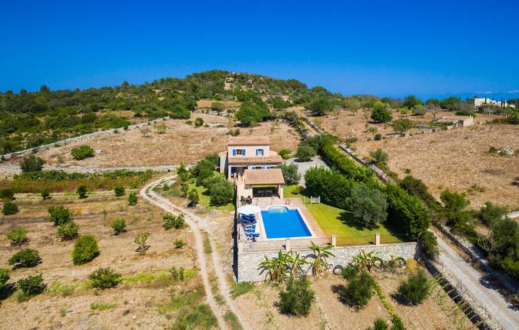 Gemütliches Apartment mit Pool, Terrasse und AC in bester Lage in Son Servera, Mallorca Osten