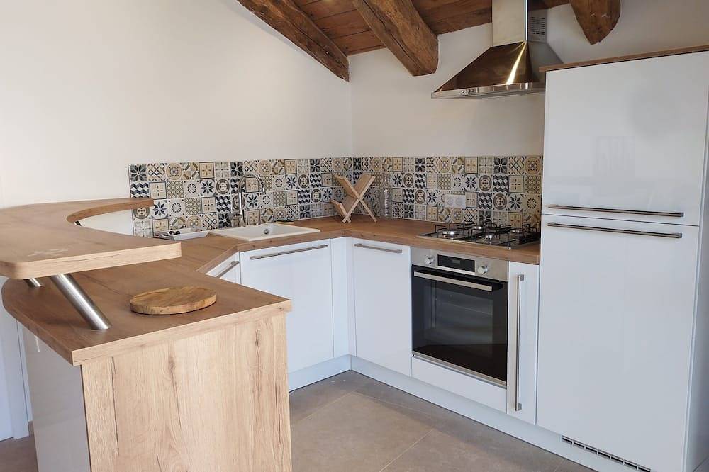 Appartement entier, Domaine de Servières - Gîte le Studio sur site natura 2000 in Le Caylar, Région de Lodève