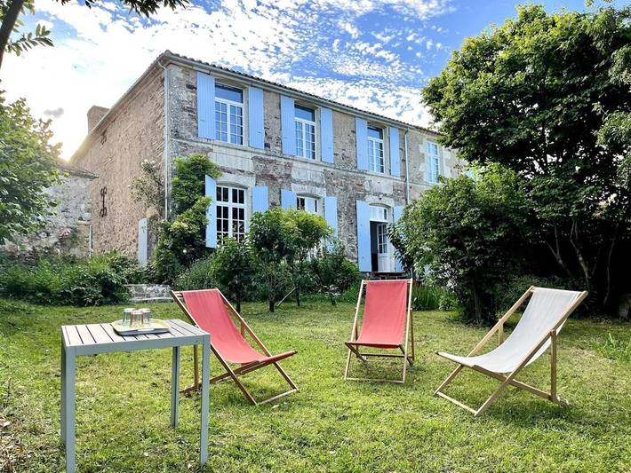 Maison d’hôte pour 10 personnes, avec terrasse et jardin au Parc Naturel Régional du Marais poitevin