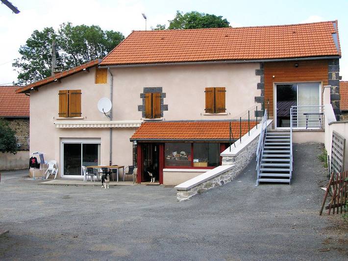 Location de vacances pour 5 personnes, avec terrasse, animaux acceptés dans le Puy-de-Dôme - 3