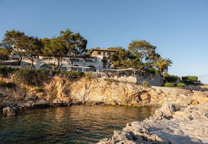 Hotel für 2 Personen, mit Balkon und Terrasse sowie Garten und Pool in Bendinat