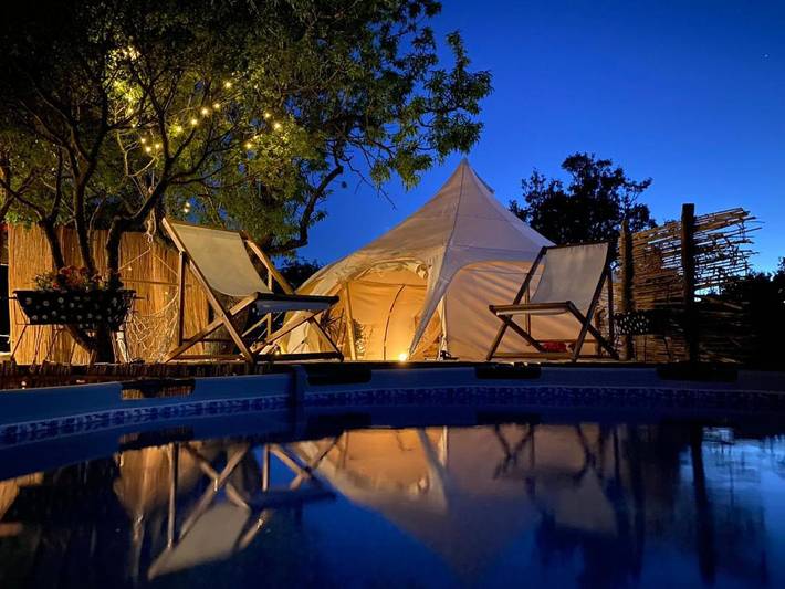 Ferienhaus für 3 Personen, mit Terrasse und Garten sowie Pool und Ausblick