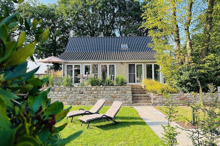 Ferienhaus für 6 Personen, mit Terrasse und Garten in Mardorf