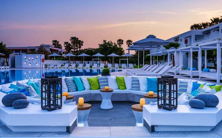 Hotel für 2 Personen, mit Balkon und Terrasse sowie Garten und Pool
