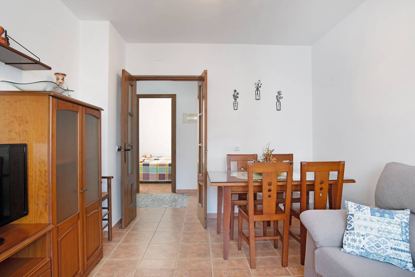 Entire apartment, Apartment 'El Rincón De María' with Balcony and Wi-Fi in Conil de la Frontera, Costa de la Luz
