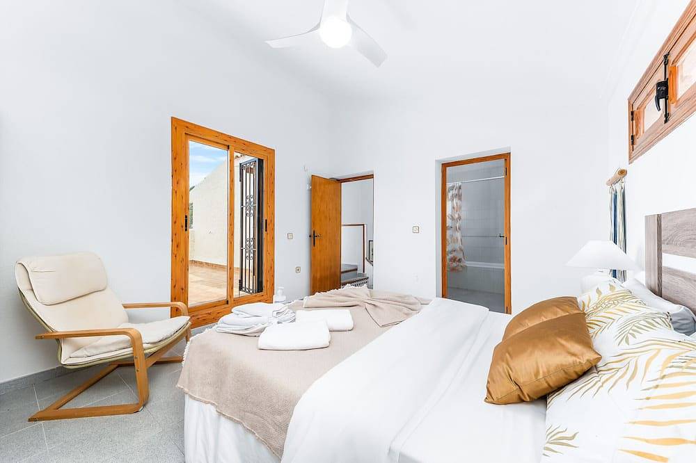 Chalet Mayor Zenia Beach in La Zenia, Orihuela