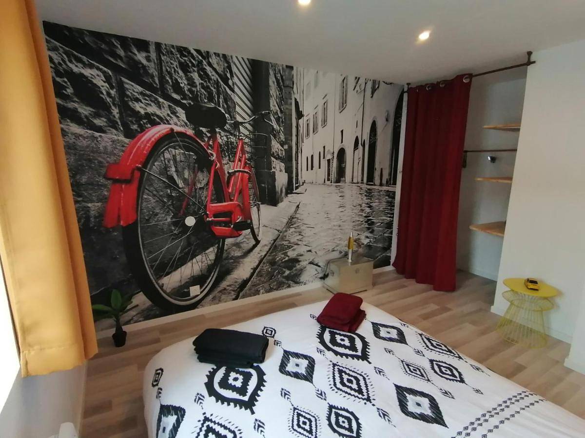 Appartement entier, One-Bedroom Apartment in Tonneins, Région de Marmande