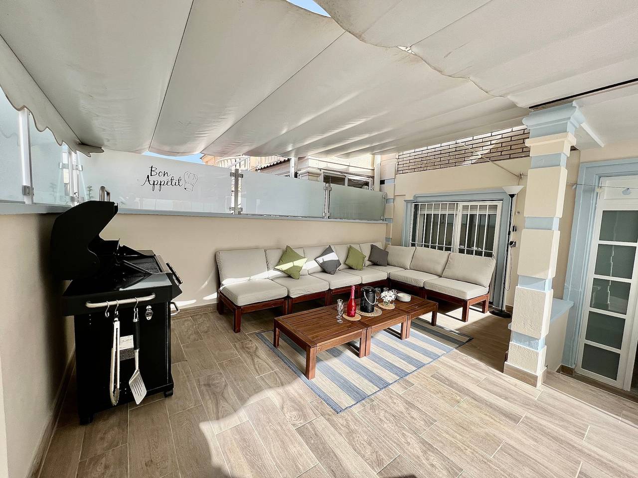 Apartamento entero, Apartamento vacacional Casa de mar La Mata Torrevieja con terraza cubierta y Wi-Fi in Torrevieja, Costa Blanca