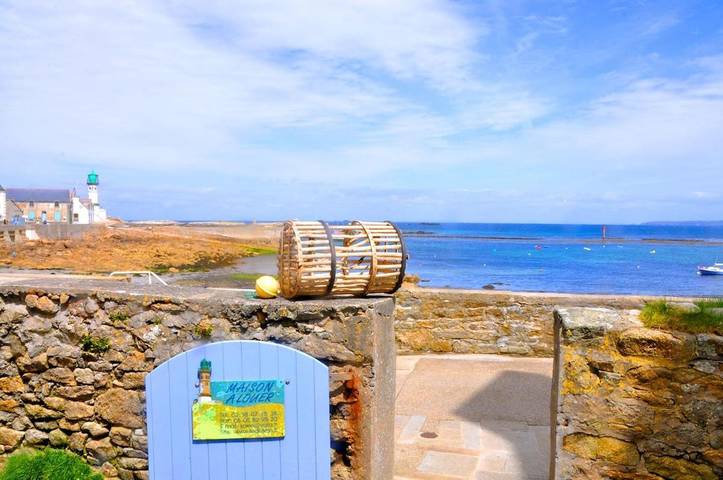 Location de vacances pour 12 personnes, avec jardin et vue à Île de Sein