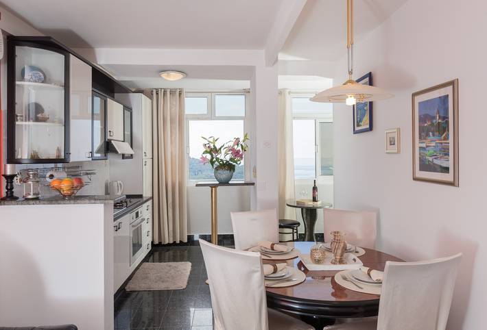 Ganze Wohnung, Ferienwohnung für 4 Personen mit Meerblick in Dubrovnik, Grad Dubrovnik
