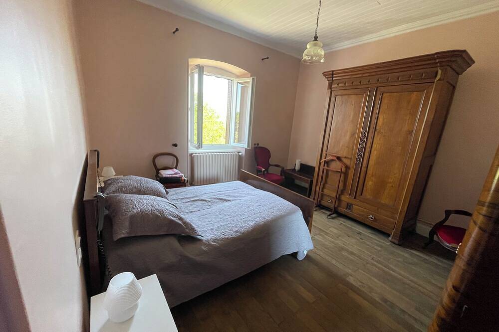 Havre de paix dans le Ségala - Hébergement pour 8 pers. (4 chambres) en Aveyron. in Sauveterre-de-Rouergue, Aveyron
