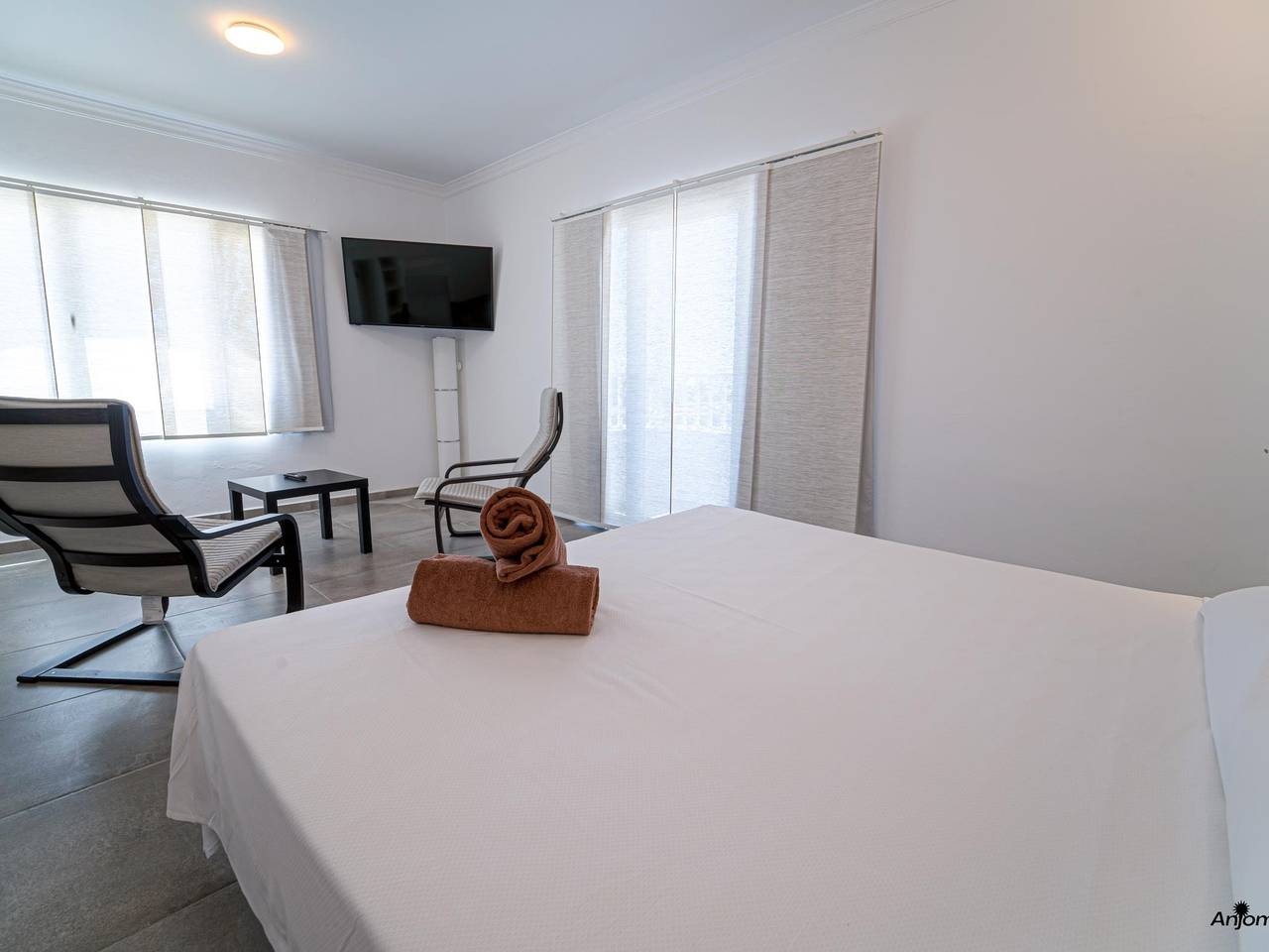 Entire holiday apartment, One bedroom apartment with balcony in Tahiche, Teguise
