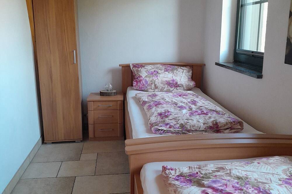 Gemütliches Ferienhaus im Dreiseithof in Sora ,Oberlausitz voll ausgestattet in Wilthen, Oberlausitz-Niederschlesien